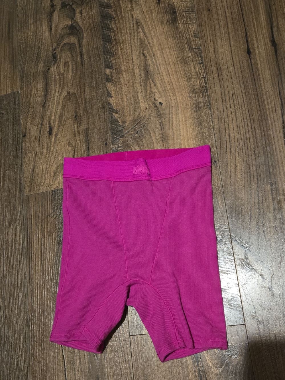 SKIMS XS SOFT LOUNGE SHORTS MAGENTA🖤🖤🖤🖤